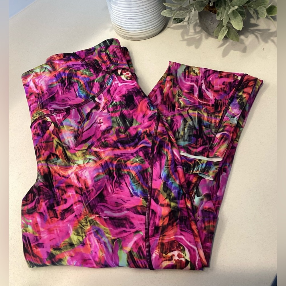 Lululemon Base Pace HR Tight 25” Leggings Running Pink